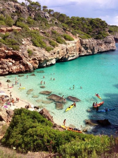 Ibiza, paradisul petrecăreților... dar nu numai - travelandbeauty.ro