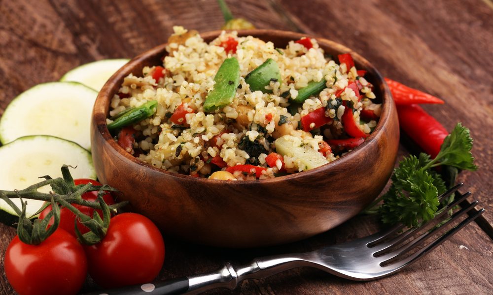 Salată cu quinoa - revista travelandbeauty.ro