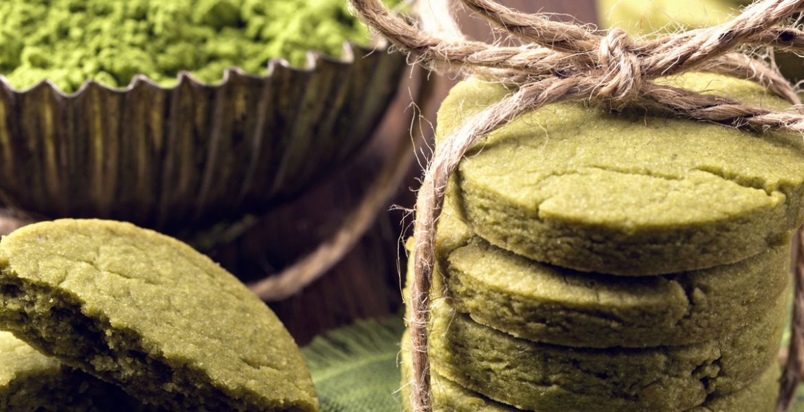 Biscuiti cu matcha - travelandbeauty.ro