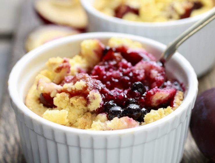 Crumble de afine - travelandbeauty.ro