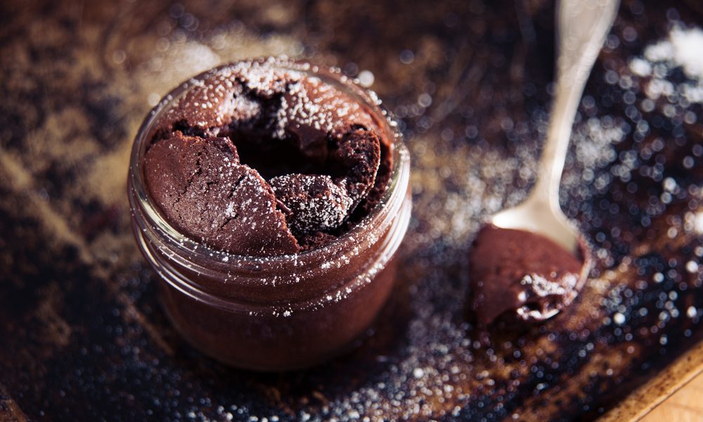 Molten chocolate cake - travelandbeauty.ro