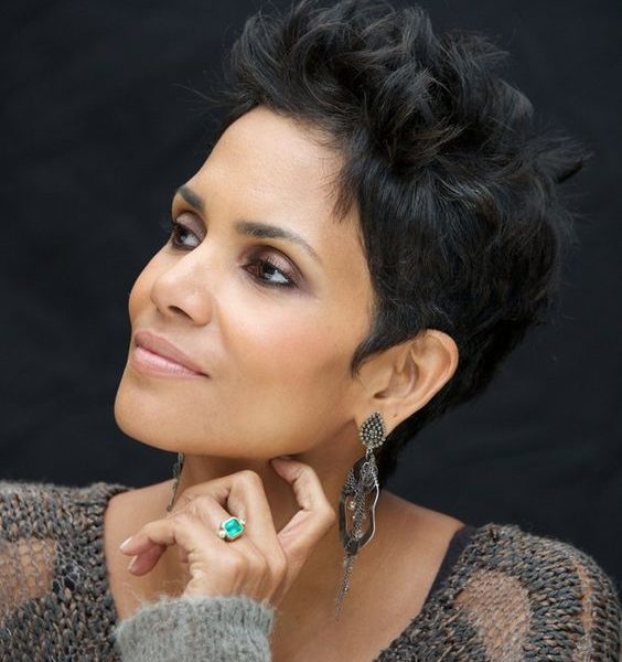 Cum păcălește timpul actrița Halle Berry? - travelandbeauty.ro