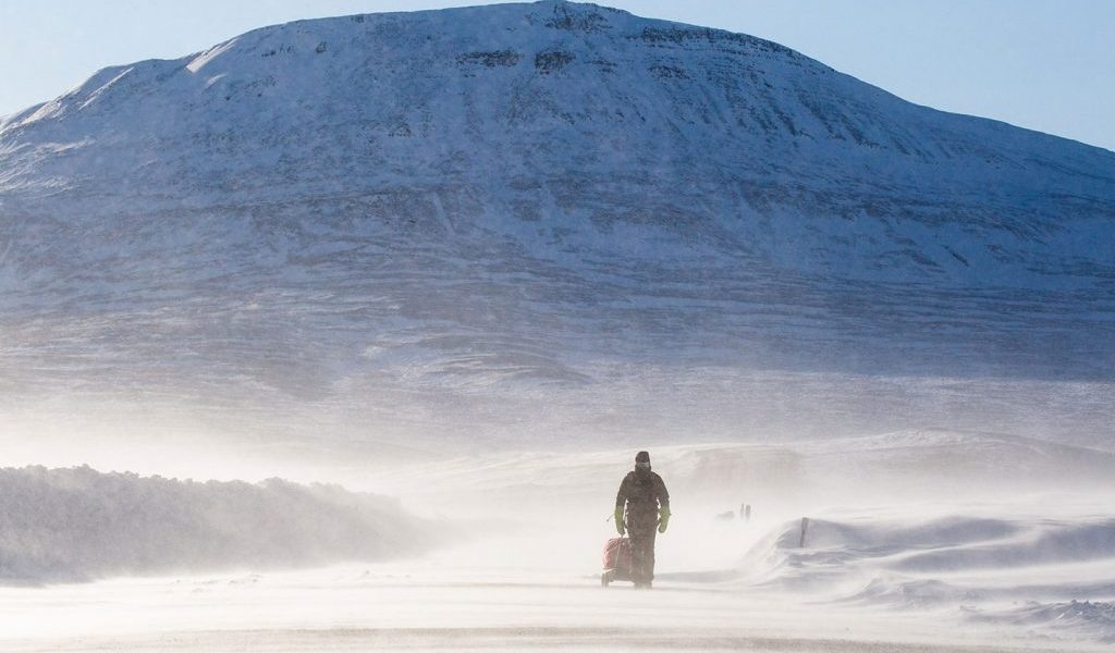 Tibi Ușeriu, performanță istorică la Maratonul Arctic Ultra 6633 - travelandbeauty.ro